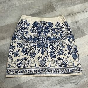 Gorgeous patterned mini skirt